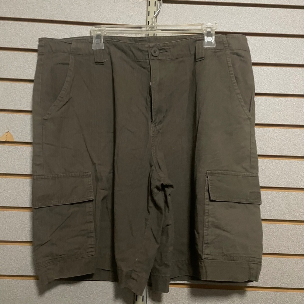 Open‎ Trails Men Olive Green Cargo Shorts Size 40 Cotton Flat Front Pockets